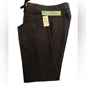 Macy’s Women’s Curvy Fit Black Trousers 10P